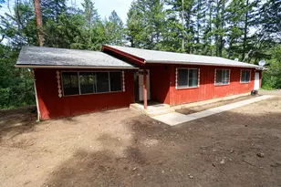 2345 Wards Creek, Rogue River, OR 97537 - Photo 3