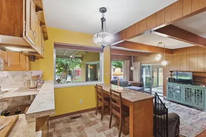1195 E Park Street, Grants Pass, OR 97527 - Photo 15