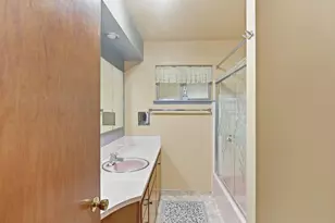 1195 E Park St, Grants Pass, OR 97527 - Photo 25