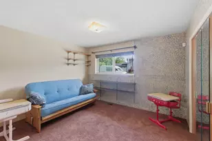 1195 E Park St, Grants Pass, OR 97527 - Photo 11