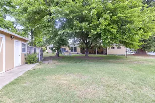 1195 E Park St, Grants Pass, OR 97527 - Photo 29