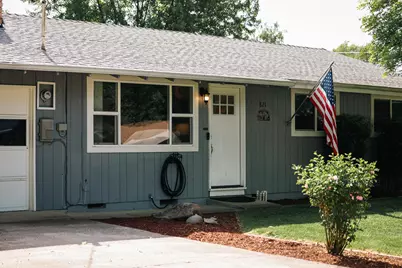 821 Crestbrook, Medford, OR 97504 - Photo 3