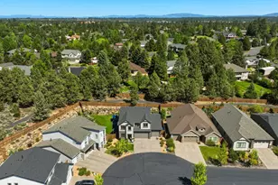 61060 SE Stari Most Loop, Bend, OR 97702 - Photo 49