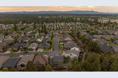 61060 SE Stari Most Loop, Bend, OR 97702 - Photo 51
