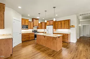 430 Bridge Creek Dr, Central Point, OR 97502 - Photo 27