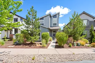 61070 SE Sydney Harbor Dr, Bend, OR 97702 - Photo 3