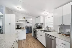 145 Taylor St, Talent, OR 97540 - Photo 7