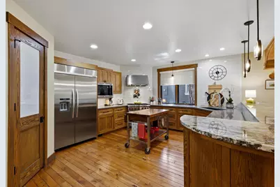 2563 NW Crossing Drive, Bend, OR 97703 - Photo 21