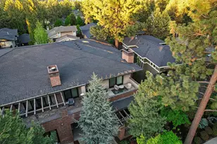 2563 NW Crossing Dr, Bend, OR 97703 - Photo 65