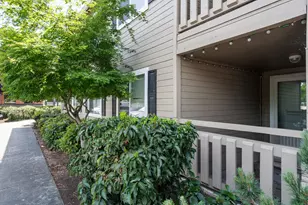1990 Sky Park Dr, Medford, OR 97504 - Photo 15