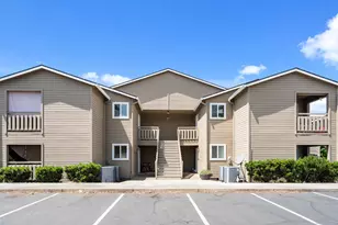 1988 Skypark, Medford, OR 97504 - Photo 9