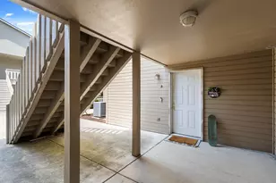 1988 Skypark, Medford, OR 97504 - Photo 17