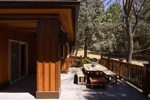 2590 NW Foley Ct, Bend, OR 97703 - Photo 37
