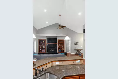 10421 Kestrel Road, Klamath Falls, OR 97601 - Photo 13