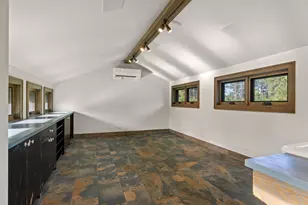 19472 Pine Dr, Bend, OR 97702 - Photo 39