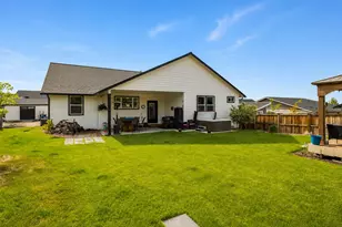 4232 SW Umatilla Ave, Redmond, OR 97756 - Photo 3