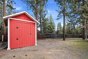 61095 Honkers Ct, Bend, OR 97702 - Photo 23