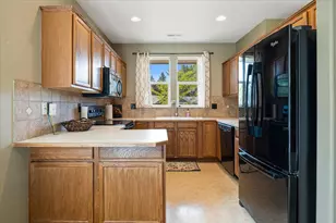 61095 Honkers Ct, Bend, OR 97702 - Photo 7