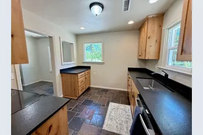 377 Pelton Lane, Gold Hill, OR 97525 - Photo 25