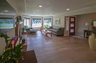 5625 Cherry Ln, Medford, OR 97504 - Photo 3