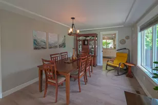 5625 Cherry Ln, Medford, OR 97504 - Photo 11
