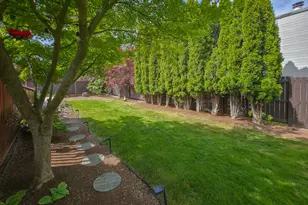 5625 Cherry Ln, Medford, OR 97504 - Photo 33