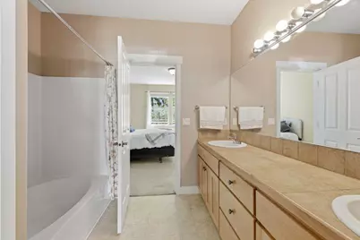 2417 NW Hosmer Lake Drive, Bend, OR 97703 - Photo 19