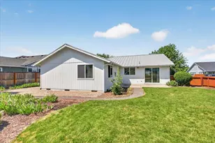 124 Samuel Ln, Phoenix, OR 97535 - Photo 37