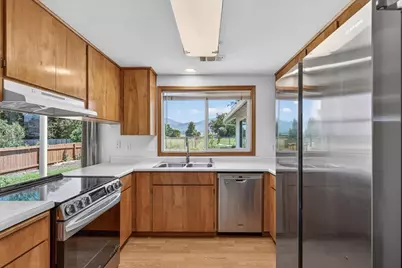 124 Samuel Lane, Phoenix, OR 97535 - Photo 15