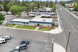 671 NE Greenwood Ave, Bend, OR 97701 - Photo 1