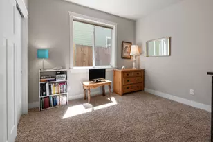 62944 Fresca St, Bend, OR 97703 - Photo 11