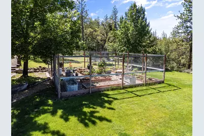 226 Entrada Drive, Eagle Point, OR 97524 - Photo 35