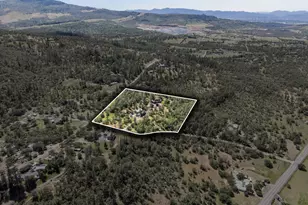 226 Entrada Dr, Eagle Point, OR 97524 - Photo 45