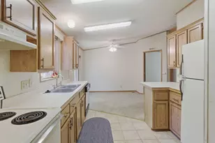 600 Manzanita Dr, Rogue River, OR 97537 - Photo 11