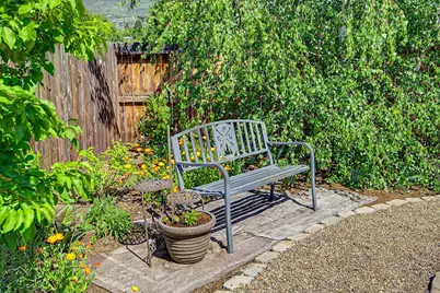 1487 Flower Street, Medford, OR 97504 - Photo 19