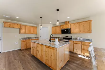 171 SE Champagne Court, Grants Pass, OR 97527 - Photo 7