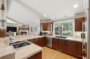 20407 Pine Vista Dr, Bend, OR 97702 - Photo 11