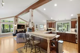 20407 Pine Vista Dr, Bend, OR 97702 - Photo 13