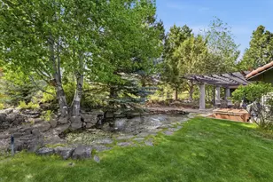 20407 Pine Vista Dr, Bend, OR 97702 - Photo 41