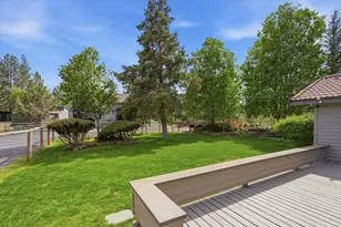20407 Pine Vista Dr, Bend, OR 97702 - Photo 41