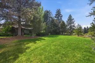 20407 Pine Vista Dr, Bend, OR 97702 - Photo 55