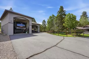 20407 Pine Vista Dr, Bend, OR 97702 - Photo 59