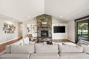 61885 Ward Rd, Bend, OR 97702 - Photo 9