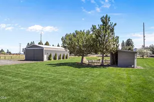 61885 Ward Rd, Bend, OR 97702 - Photo 41