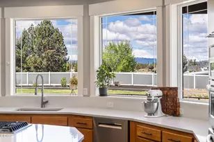 61885 Ward Rd, Bend, OR 97702 - Photo 19