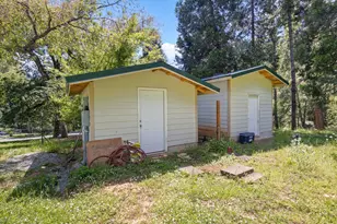 4280 Lower Wolf Creek Rd, Wolf Creek, OR 97497 - Photo 35