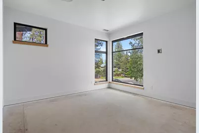 1565 NW Galveston Avenue, Bend, OR 97703 - Photo 23
