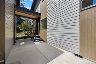 1565 NW Galveston Ave, Bend, OR 97703 - Photo 43