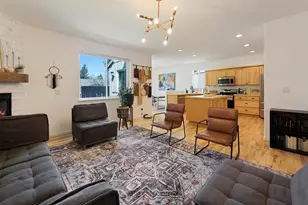 21172 Clairaway Ave, Bend, OR 97702 - Photo 11