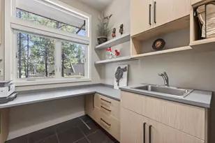 17671 Broken Top Ln, Sunriver, OR 97707 - Photo 35